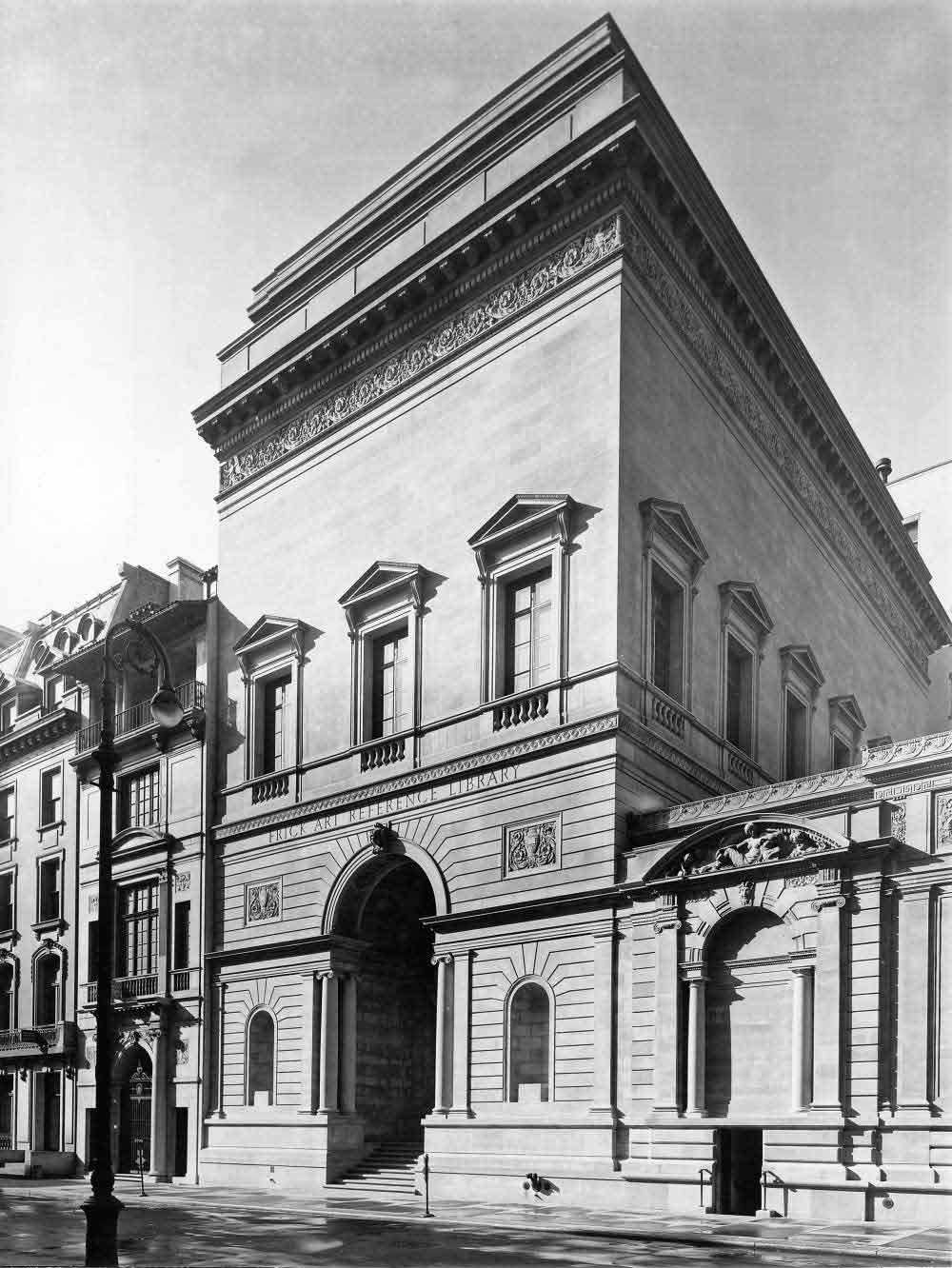 Black and white photograph of the Frick Art Reference Library's facade