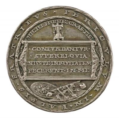 Silver medal depicting an hourglass above an inscribed table